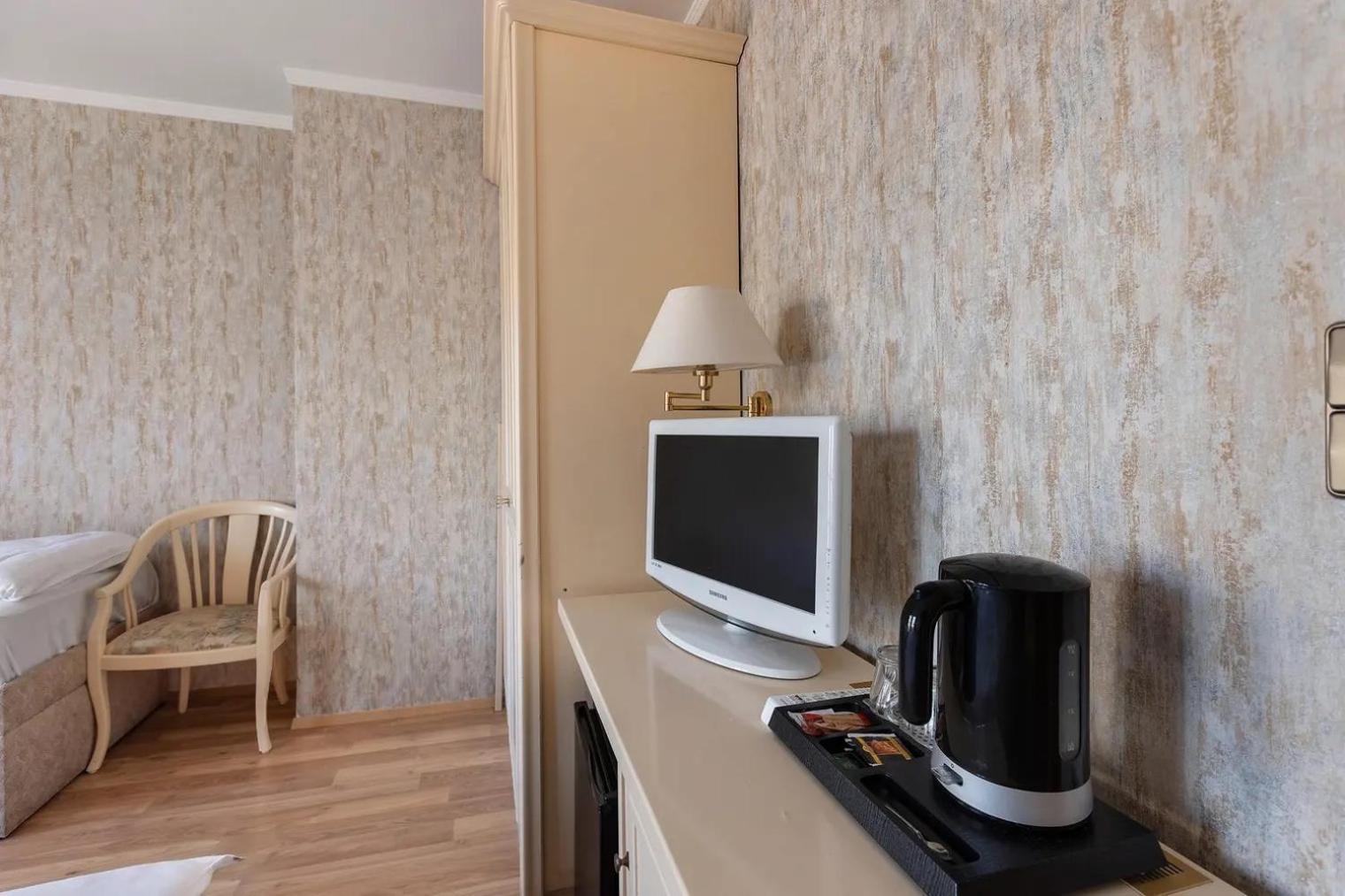 Отель See-hotel Seeschau - Direkt Am Bodenseeufer 4*